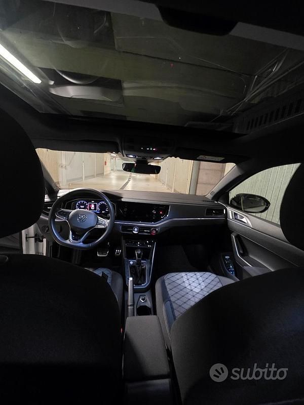 Usata VW Taigo R-line 116 CV (85 kW) 2024 Bianco SUV