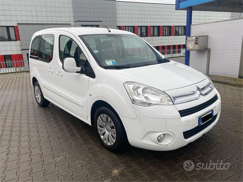 Usata Citroën Berlingo SELECTION 89 CV (65 kW) 2011 Bianco Monovolume