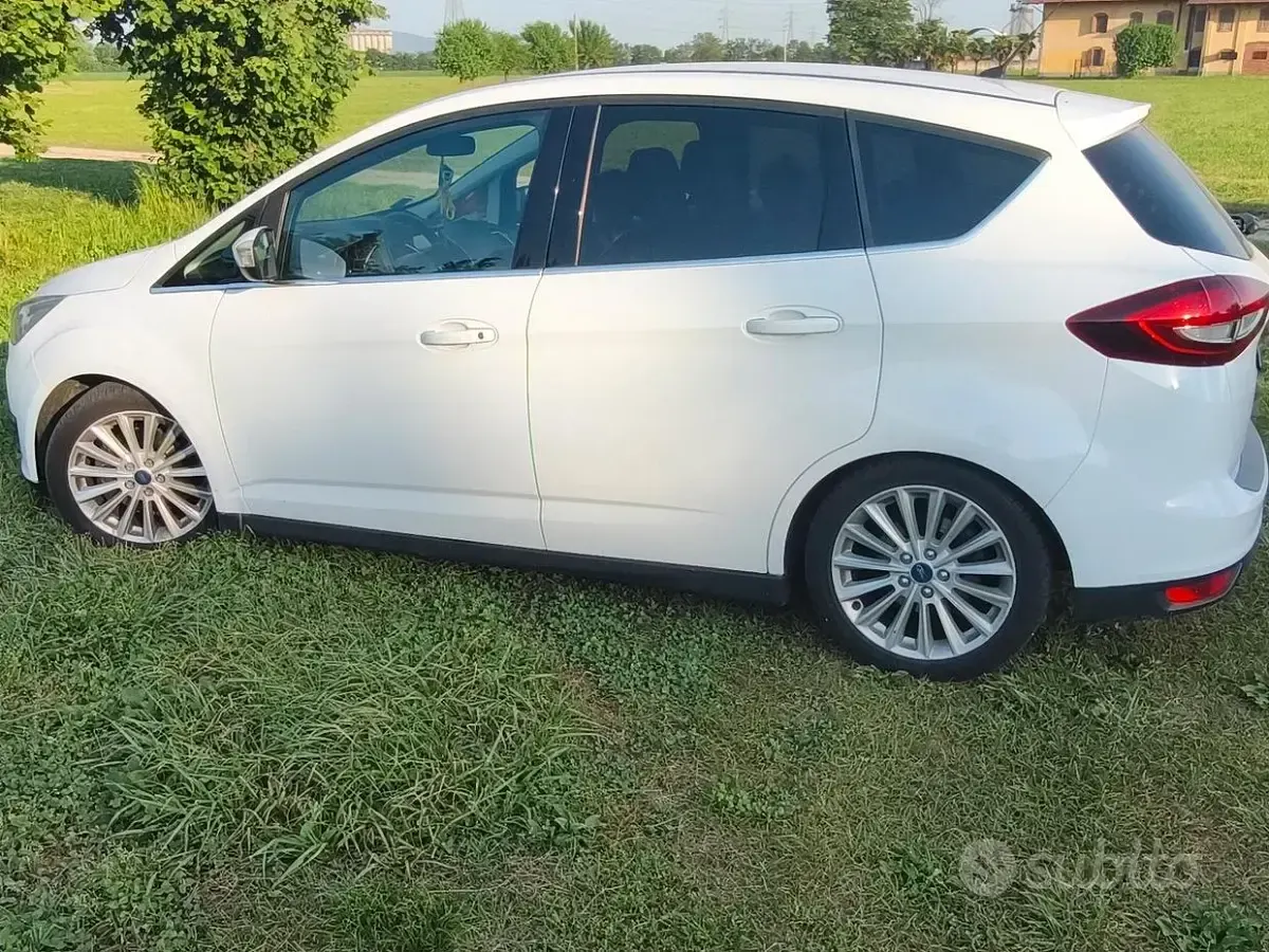 Usata Ford C-MAX 115 CV (84 kW) 2017 Bianco Monovolume