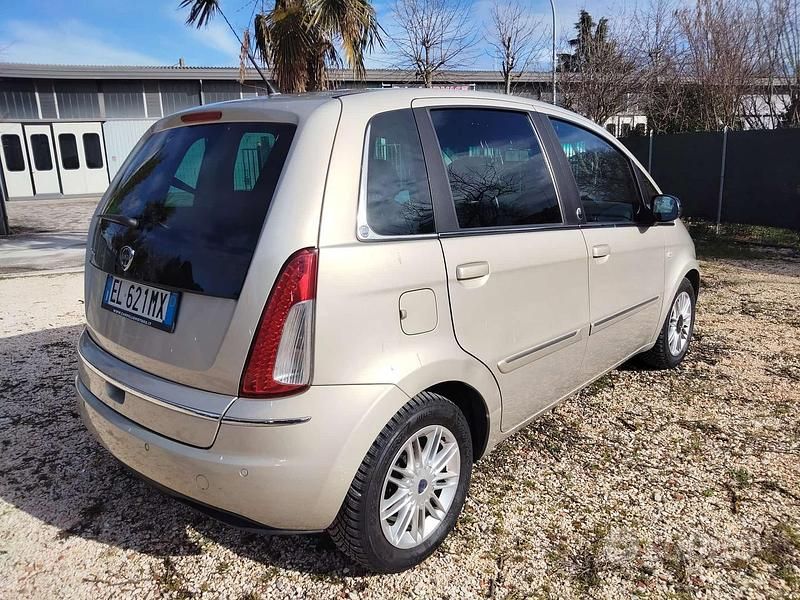 Usata Lancia Musa 77 CV (56 kW) 2012 Monovolume
