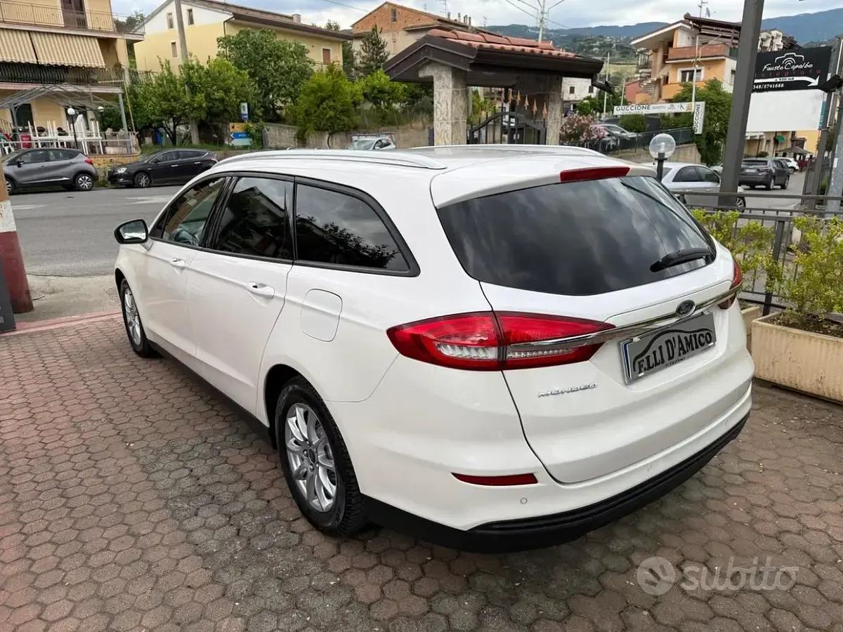 Usata Ford Mondeo S 150 CV (110 kW) 2019 Bianco Station wagon