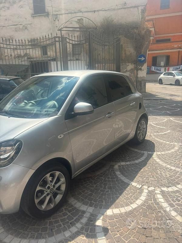 Usata Smart ForFour 90 CV (66 kW) 2021 Grigio Utilitaria