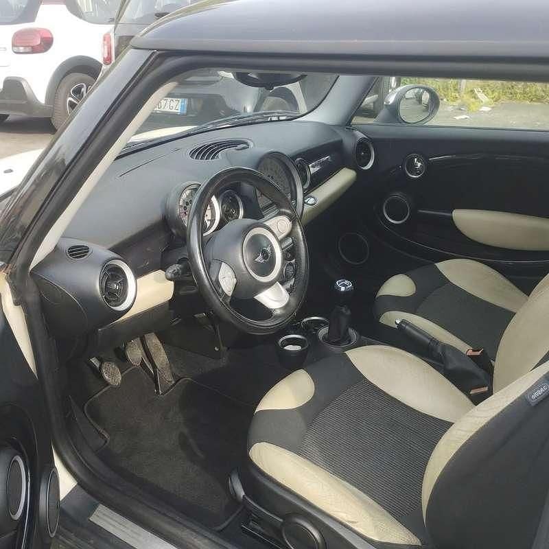 Usata Mini ONE 95 CV (69 kW) 2009 Beige Utilitaria