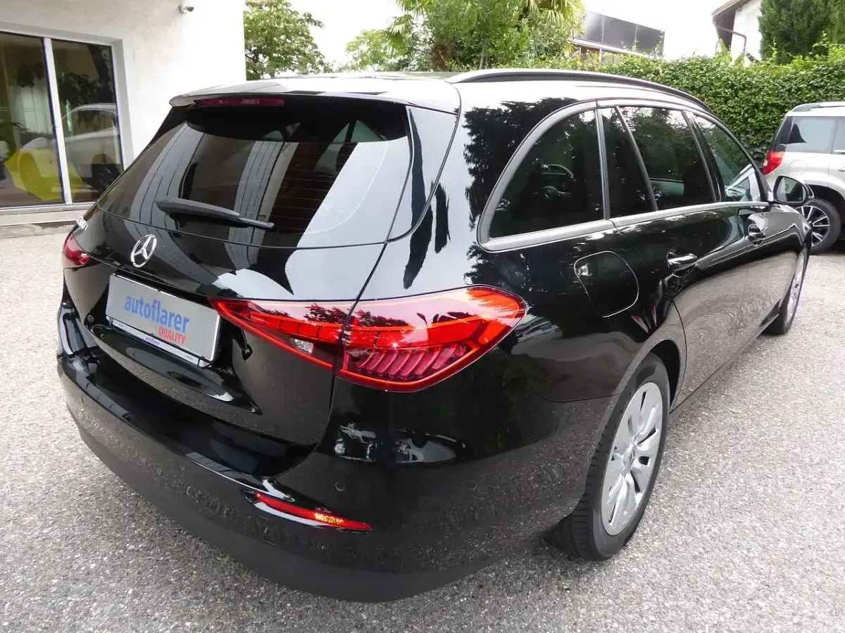 Usata Mercedes C200 Business 163 CV (119 kW) 2023 Nero Station wagon