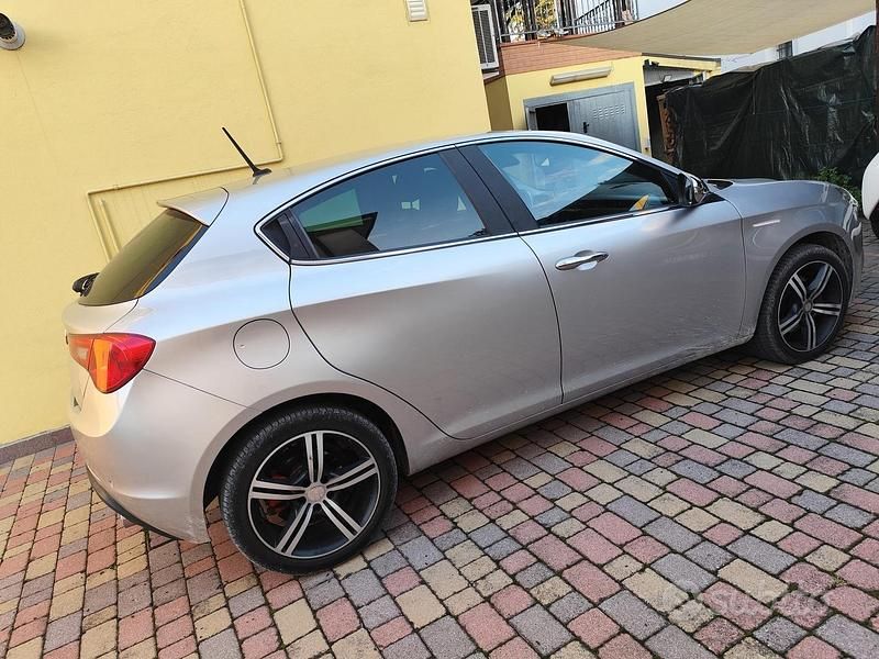 Usata Alfa Romeo Giulietta 170 CV (125 kW) 2015 Berlina