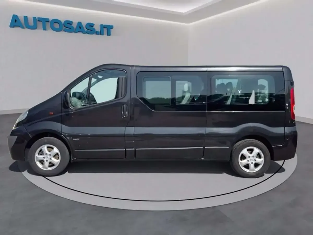 Usata Opel Vivaro 114 CV (83 kW) 2014 Nero Monovolume