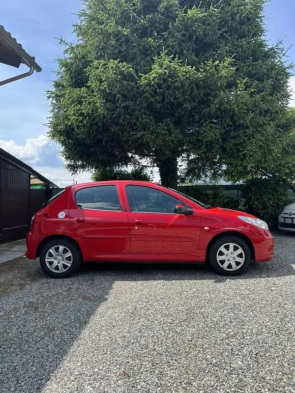 Usata Peugeot 206 60 CV (44 kW) 2011 Berlina