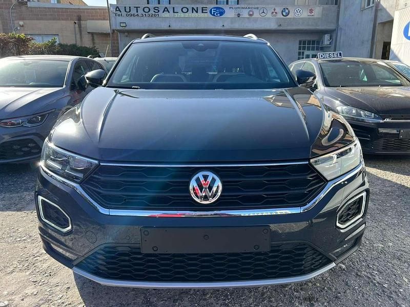 Usata VW T-Roc Style 150 CV (110 kW) 2018 Nero SUV