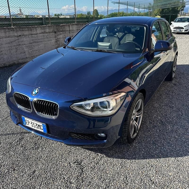 Blu Usata 2012 BMW 114 Due volumi | 9500 € (Buon prezzo) - Immagine 1/4