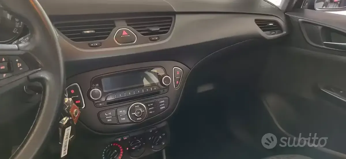 Usata Opel Corsa 95 CV (69 kW) 2015 Nero Utilitaria