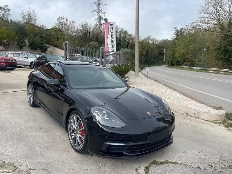 Usata Porsche Panamera Sport Turismo 440 CV (323 kW) 2018 Nero Berlina