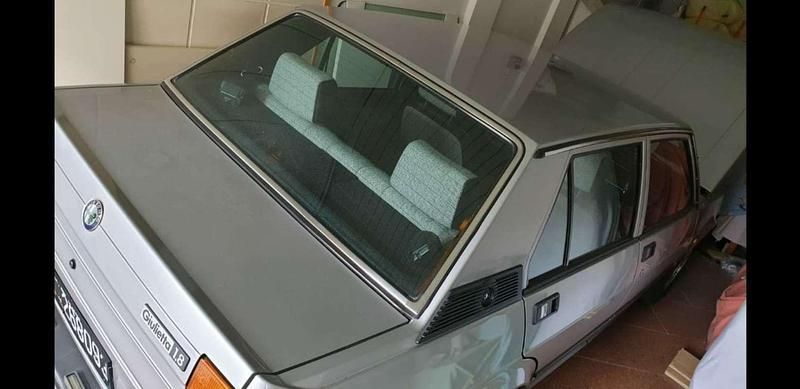 Usata Alfa Romeo Giulietta 121 CV (88 kW) 1982 Berlina