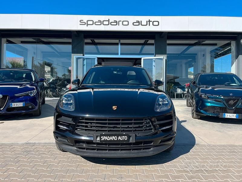 Nero Usata 2021 Porsche Macan SUV | 51.900 € (Super prezzo) - Immagine 1/4