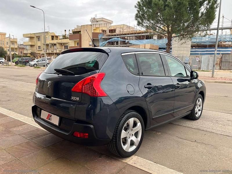 Usata Peugeot 3008 Business-Line 112 CV (82 kW) 2012 Blu/azzurro Station wagon