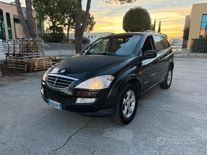 Usata Ssangyong (KGM) Kyron 141 CV (103 kW) 2009 Nero SUV