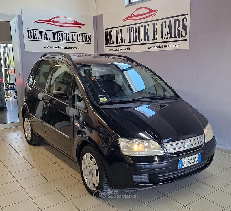 Usata Fiat Idea 90 CV (66 kW) 2007 Nero Monovolume