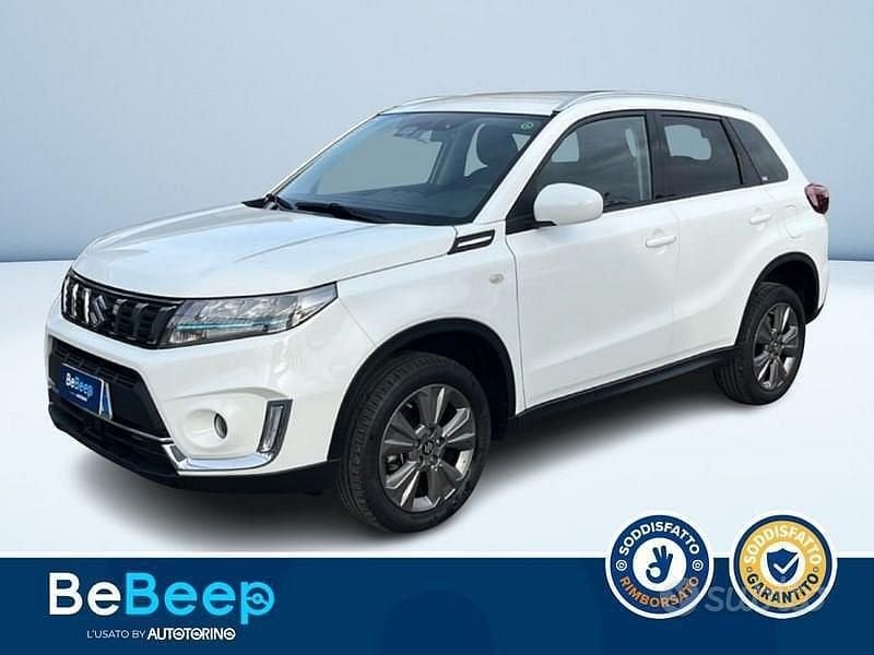 Bianco pastello Usata 2023 Suzuki Vitara Cool SUV | 23.500 € (Buon prezzo) - Immagine 1/3