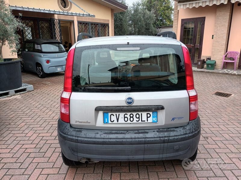 Usata Fiat Panda 54 CV (39 kW) 2004 Argento Utilitaria