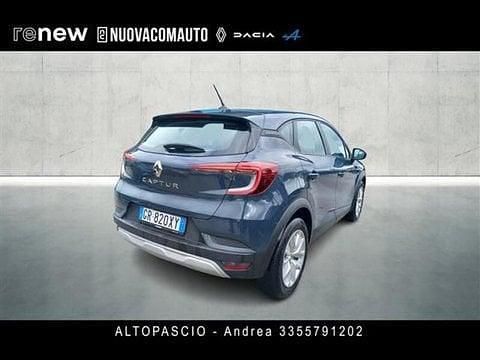 Usata Renault Captur Equilibre 100 CV (73 kW) 2024 Blu scuro SUV