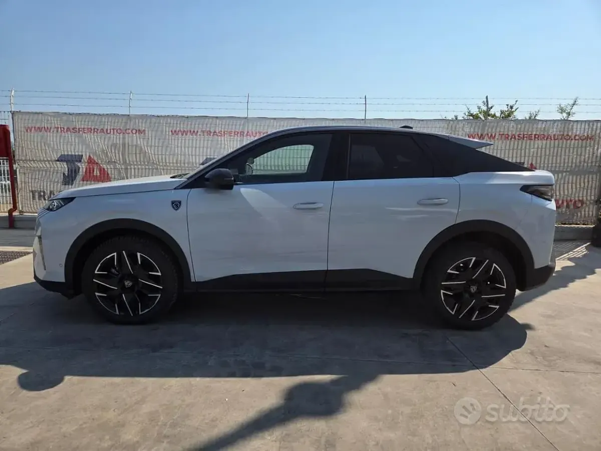 Usata Peugeot 3008 GT 136 CV (100 kW) 2024 Bianco SUV
