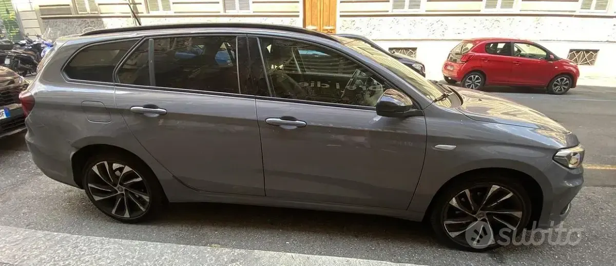 Usata Fiat Tipo 120 CV (88 kW) 2019 Grigio Station wagon