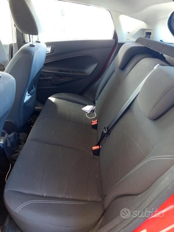 Usata Ford Fiesta 70 CV (51 kW) 2016 Utilitaria