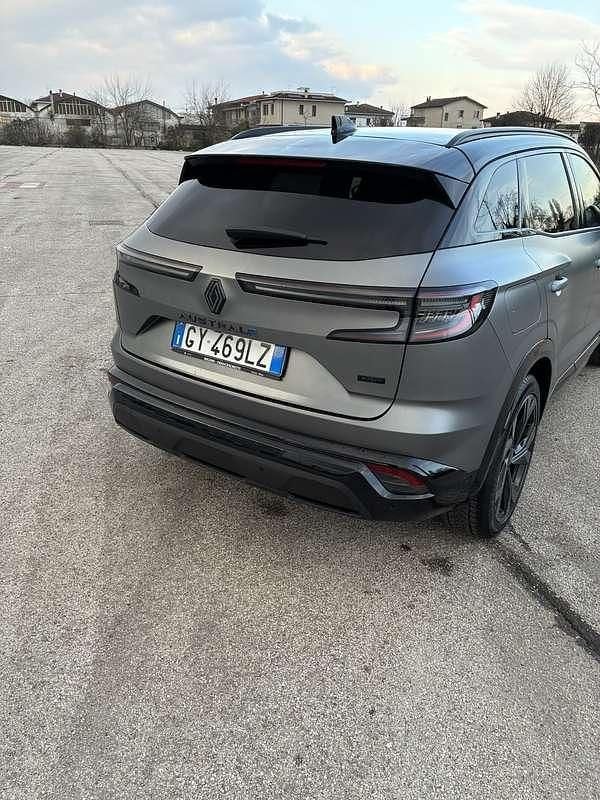Usata Renault Austral Iconic Esprit Alpine 201 CV (147 kW) 2025 Grigio SUV