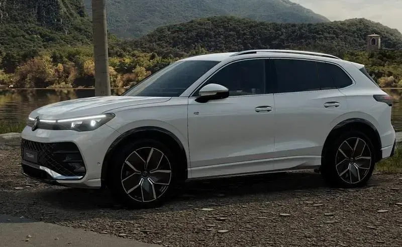 Nuova VW Tiguan R-line Plus 150 CV (110 kW) 2026 Bianco SUV