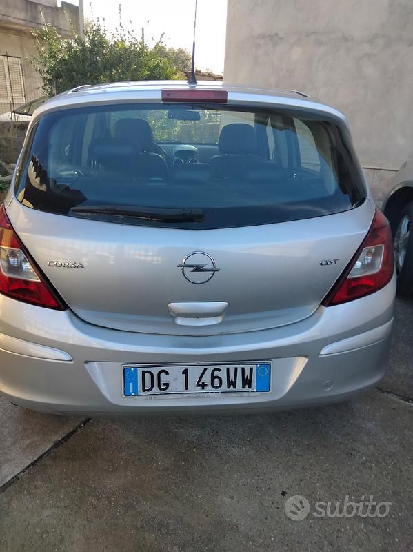 Usata Opel Corsa 90 CV (66 kW) 2008 Grigio Utilitaria