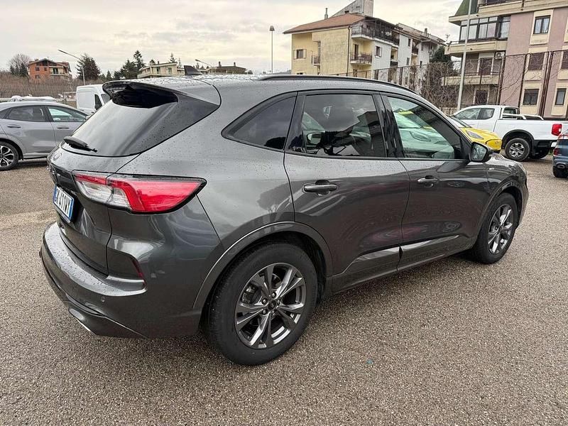 Usata Ford Kuga ST-Line 120 CV (88 kW) 2022 Magnetic grey SUV