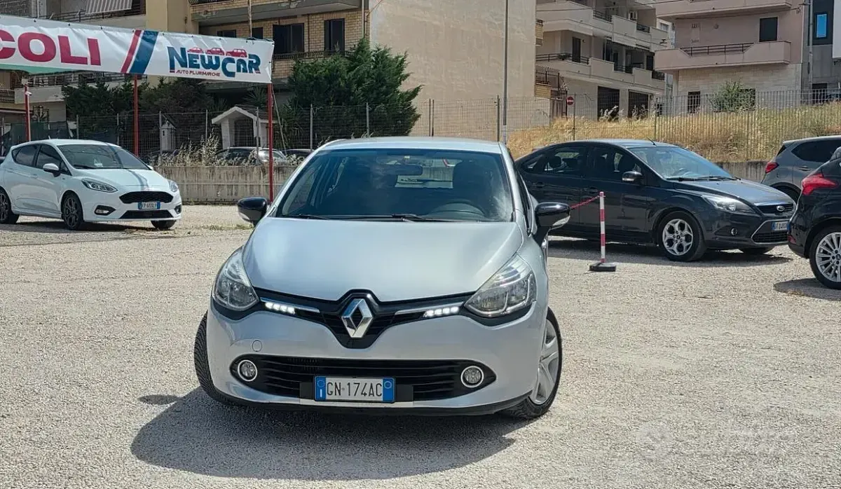 Usata Renault Clio IV 75 CV (55 kW) 2015 Grigio Berlina