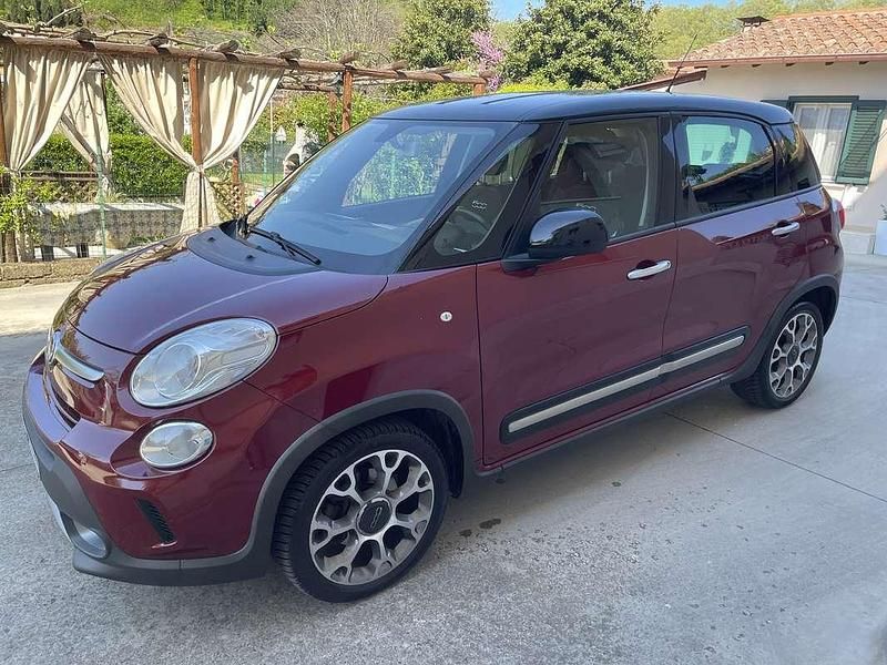 Usata Fiat 500L Trekking 105 CV (77 kW) 2013 Rosso Monovolume
