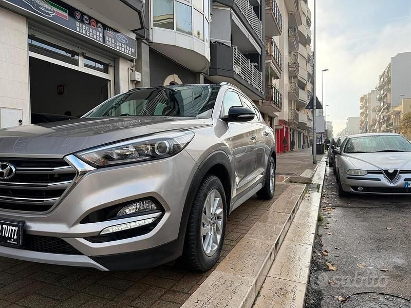 Usata Hyundai Tucson 136 CV (100 kW) 2018 Grigio SUV