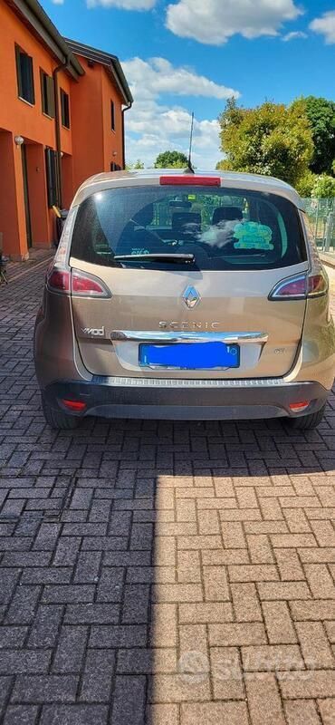 Usata Renault Scénic III LIMITED 110 CV (80 kW) 2016 Oro Monovolume