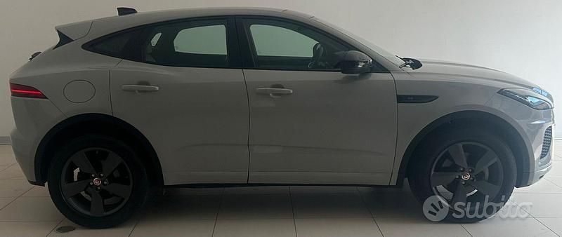 Usata Jaguar E-Pace R-Dynamic 150 CV (110 kW) 2019 Beige SUV