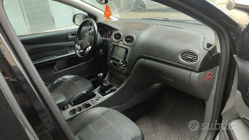 Usata Ford Focus 2009 Nero Berlina
