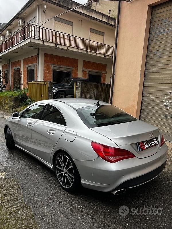 Usata Mercedes CLA200 135 CV (99 kW) 2015 Grigio Berlina