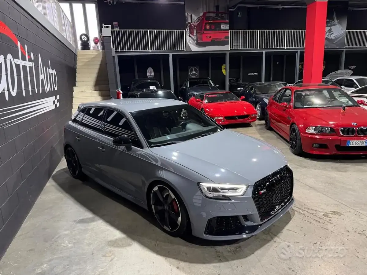 Usata Audi RS3 400 CV (294 kW) 2019 Grigio scuro Berlina