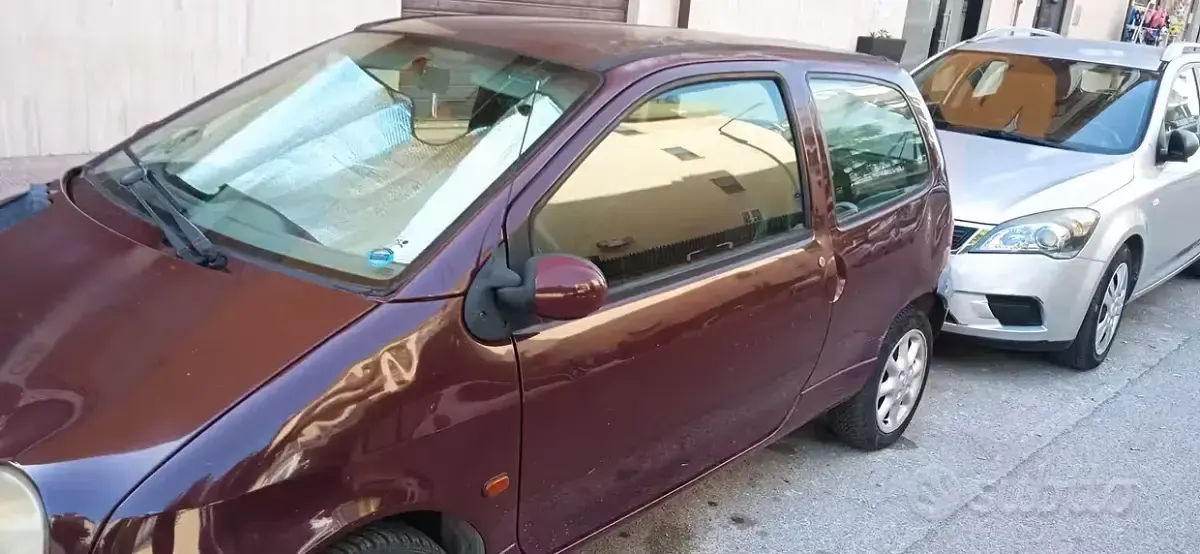 Usata Renault Twingo 58 CV (42 kW) 2001 Viola Utilitaria