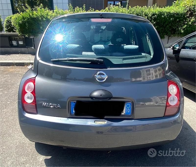 Usata Nissan Micra 80 CV (58 kW) 2003 Grigio Utilitaria