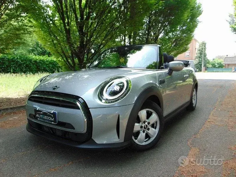 Occasion Mini Cooper Cabriolet Essential 136 ch (100 kW) 2024 Argent Cabriolet