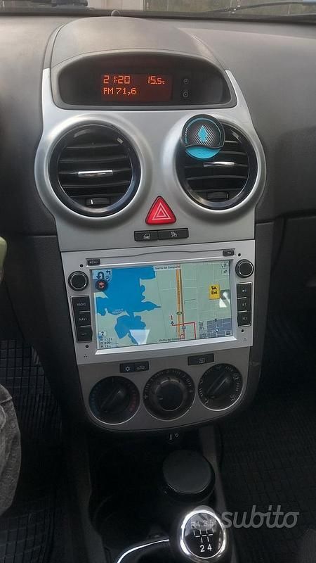 Usata Opel Corsa 80 CV (58 kW) 2010 Blu Utilitaria