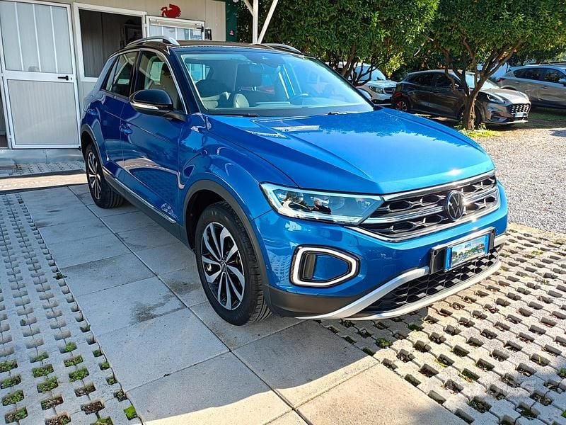 Usata VW T-Roc Edition 110 CV (80 kW) 2024 Blu SUV