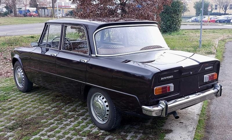 Usata Alfa Romeo Giulia 1300 Ti 86 CV (63 kW) 1968 Marrone Berlina