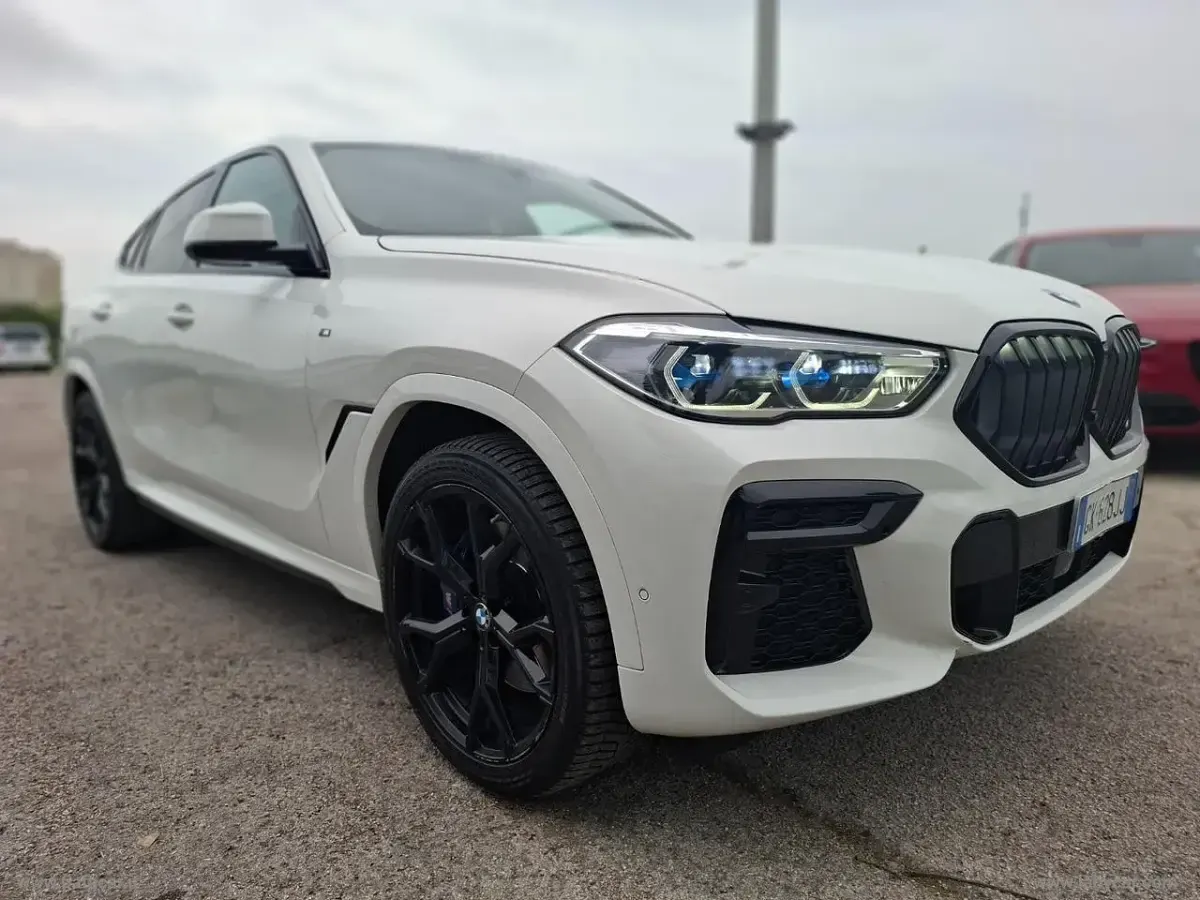 Usata BMW X6 M Sport 285 CV (209 kW) 2023 Bianco SUV