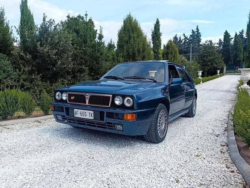 Usata Lancia Delta 177 CV (130 kW) 1991 Blu Utilitaria