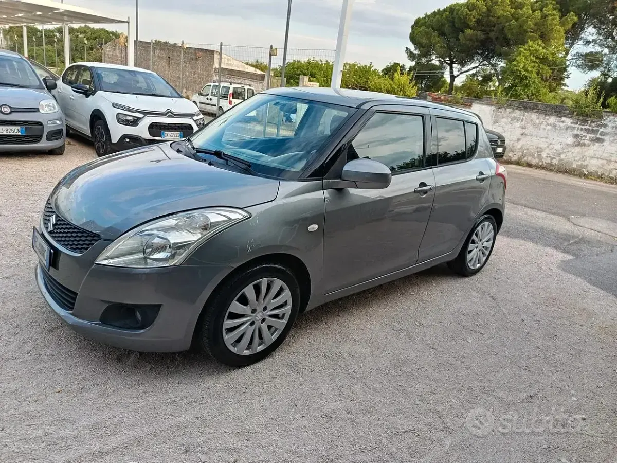 Usata Suzuki Swift GL 75 CV (55 kW) 2012 Grigio Utilitaria