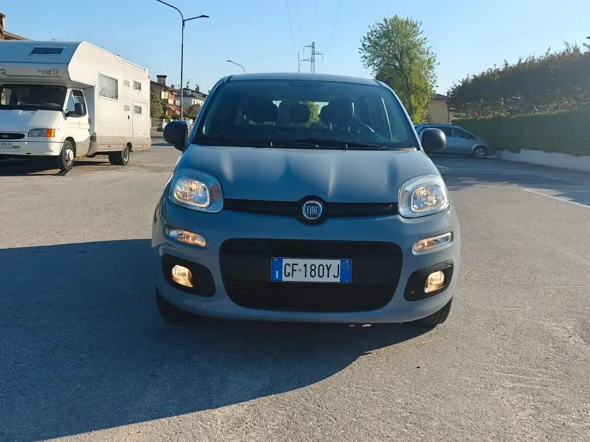 Usata Fiat Panda 69 CV (50 kW) 2021 Grigio Utilitaria