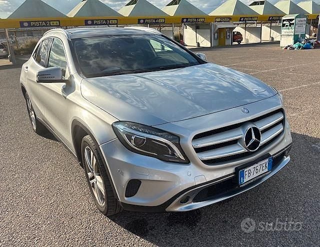 Usata Mercedes GLA200 2016 Grigio SUV