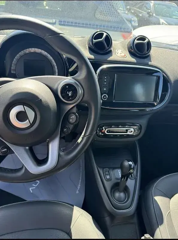 Usata Smart ForFour Electric Drive Prime 41 kW (56 CV) 2021 Utilitaria